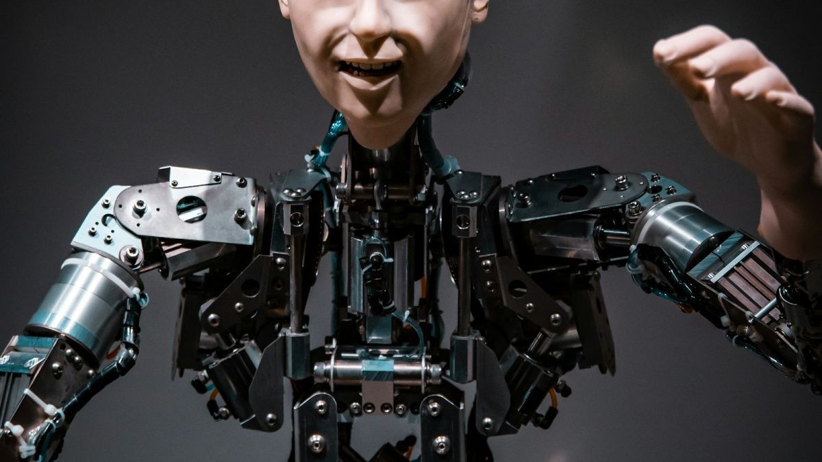 独处时光不再孤单，情感对话陪你度过每一刻